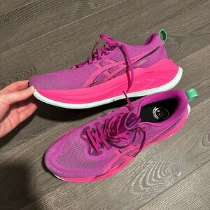 ASIC SUPERBLAST 2
U.S. men’s size: 12.5